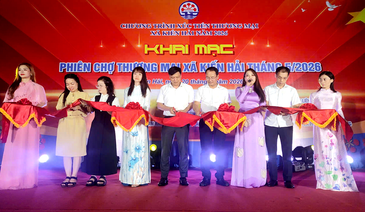 Nhiều đặc sản vùng miền được giới thiệu tại Phiên chợ thương mại xã Kiến Hải năm 2026